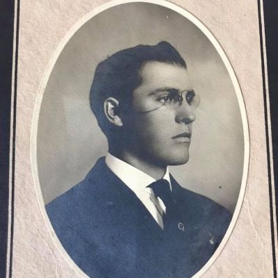 JordanValleyOR's profile picture. Gin Joint on  Blue Sky. Liberal Socialist. Reinstate the Fairness Doctrine. I will support journalism when journalism returns. #Project2025IsUnAmerican