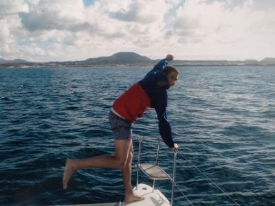 Cuando el viento sople en contra llegaremos remando.