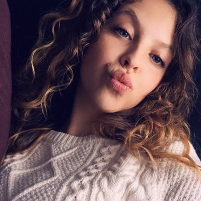 I AM THE QUEEN👸! YOU ARE THE LOOSER😊! https://t.co/dys8bk28r2