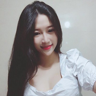 OperaAccessorie's profile picture. Opera Accessories provides customers with unique accessory products at wholesale prices. Opera Accessories sells jewelry, scarves, headwear, bags, and more.