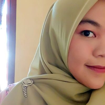 eiluna's profile picture. Dentist, UGM 2011