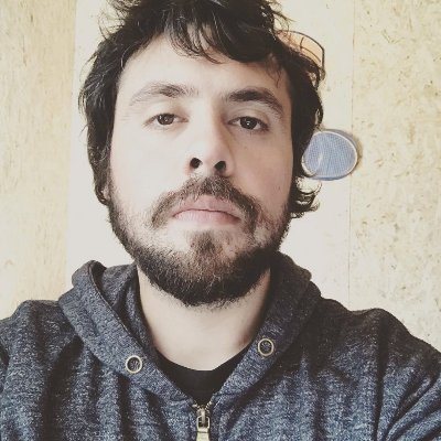 Software Engineer #JSLOVER. Tecnófilo y melómano. Guitador de tocarras. 