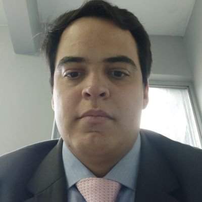 Pai, Marido, Advogado, estudante do Mercado Financeiro e Programador em Formação.