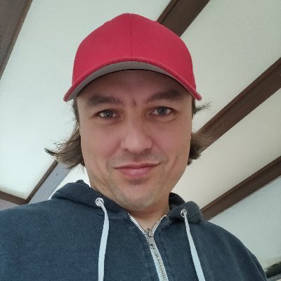 Coder and guitarplayer who loves cycling and running