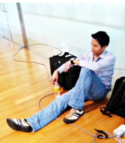 Dedsuka's profile picture. เด็กหงส์ ทำงาน Banking ห่วงไทยเราพร้อมแค่ไหนใน AEC