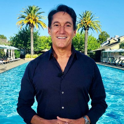 Emmy-winning Broadway actor, @BoldandBeautifulCBS, @YandR_CBS @ExtraTV Host Executive Producer @HollywoodMedium, Bestselling author https://t.co/bZcI1b1Goa