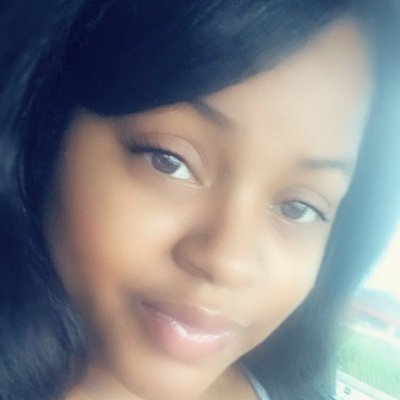 #LIPGLOSS #SMOOCHESCO. #BUSINESS #YOUVEBEENKISSED💋🧡💛