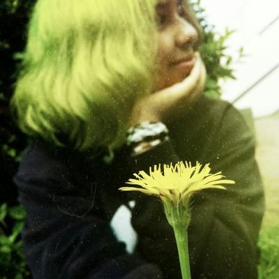 Eugene_ttwt's profile picture. — Olá! Sou a nova artista solo da empresa @LOOPidolproject.