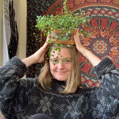 astan725's profile picture. 🌿🌙🌵🌞🌾🐚⚡️🐓