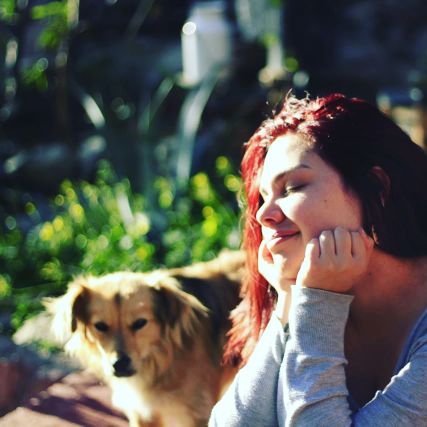 CamiRamosRojas's profile picture. buscando algún lugar lejano... 💚💜