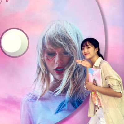 Yoyo13Tay's profile picture. A 10-year Chinese swiftie who has been to two reputation stadium tours in Tokyo(20/11/18&21/11/18) and Guangzhou fan meeting11/11/2019💗