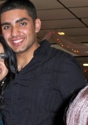 charaniarahim11's profile picture. 