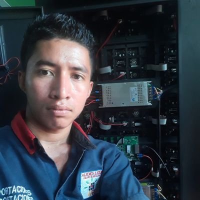 Jonatan48572802's profile picture. Alegre.