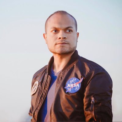 AEA member, astrophotographer, private pilot, amateur astronomer, iOS jailbreker, electric guitar player, aerospace medical student 👨🏻🚀 #BTC node runner
