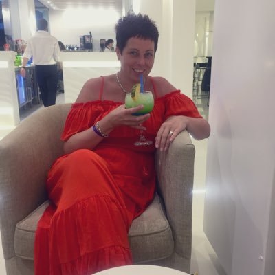 debbiew52400712's profile picture. 