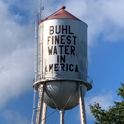 Photos celebrating the landmark water towers in towns across Minnesota (and a few from adjacent states). Maintained by @akpix