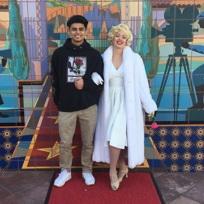 hElLo36264253's profile picture. overthinking it