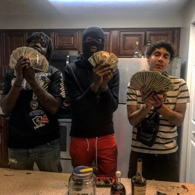 music page 🎤 For Featuring And Booking 📧 -SkeddyDaCeob@gmail.com... 5️⃣0️⃣0️⃣💰For Feature #YoungKingsAboveAll🦍🤴🏽 #LoveMyBrother❤️Lu94🤞🏾