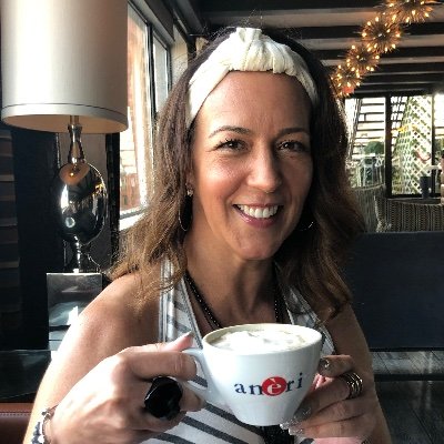 Christi27912003's profile picture. 