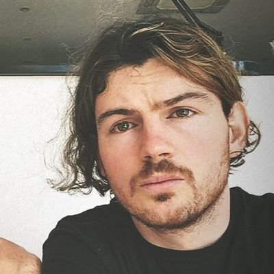 Australian Blogfather @RipeMusic // @kewlstudio Producer // Launched @hmmmpodcasts in 2020 🌆