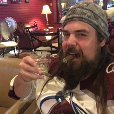 #GoAvsGo aspiring writer, aspiring inspirer. #LoaderguyKaraeokee #karaokeformentalhealth follow me @gravydavey73 insta & sc @graveydavey73 on TikTok youtube