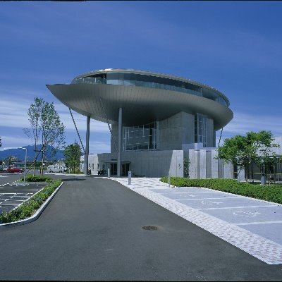 ♨️生源泉♨️湧き出た源泉が空気に触れずそのまま浴槽に❗赤城山や榛名山を望む大浴場や地上15mの天空の露天風呂♨️😆 北関東最大級の「温活cafeネスト」に癒されに来て下さい❗❗マッサージチェアも使い放題☺️