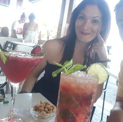 Aiko_Natzumi's profile picture. Copywriter. Web marketing. Seo.