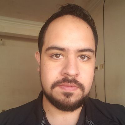 Un ciudadano amante de su pueblo con estudios en Ingeniería Comercial y Derecho, Empresario, Ex Dirigente Cívico, Chuncho y Tarijeño 10000% y no por alabarme...