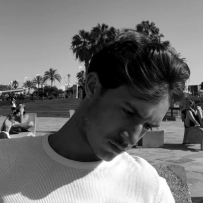 la_gous's profile picture. 