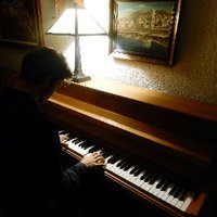 The Lonely Pianist (@pianistlonely) 's Twitter Profile Photo The Lonely Pianist (@pianistlonely) 's Twitter Profile Photo