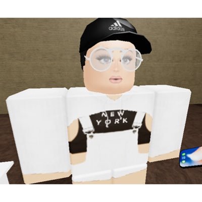 Hey shimsters buy my fucbnkig makeup palettes please im going bankrupt #GHANDI2020 - OFFICIAL James Charles Roblox.