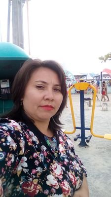 Persona alegre sin complejos, leal con sus amistades, amante del fútbol, buena música etc.
Mis ídolos Roque santacruz, Carlos H. Pareces, Ever H. Almeida.