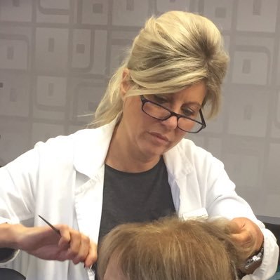Specialist in hair loss & dry scalp disorders