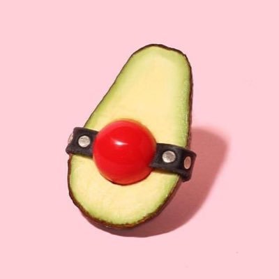 thecloutcam's profile picture. high risk of deactivation (hi kita)