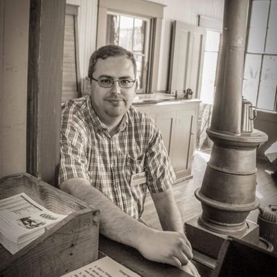 Ictwonderer's profile picture. 