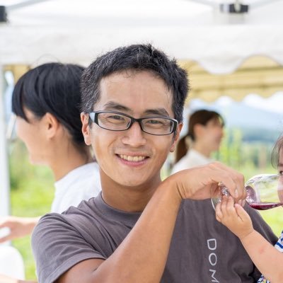 余市のdomaineyuiでワインを造ってます。たぶん9割方畑にいます。しばらくは自園のラブルスカを一生懸命ワインにします。We love Pinot Noir!