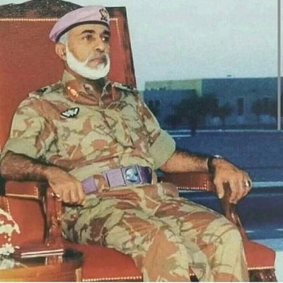 ابي يبكيني فراقك ربي يرحمك برحمته الواسعه