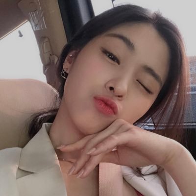 #있지 의 패션 정보를 올립니다💝 제보&요청은 DM 부탁드려요❣️우리 모두 #있지손민수 해요✨ : fan account