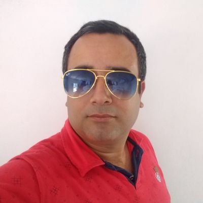 Jonatha00773891's profile picture. dirigir