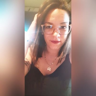 'Sou aquela que não segue padrões...
Que estrapola na hora de se divertiir
Que ama além do que se chama amor ~~♥
Faça a diferença... seja vc #)