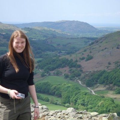 Film and TV geek, technophobe. Like walking up mountains.