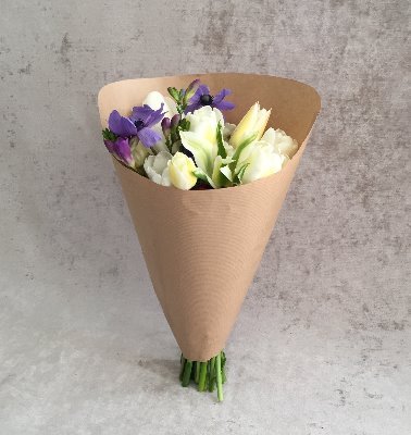 Our eco-friendly flower sleeves are the only fully biodegradable paper sleeves to be manufactured in the UK.