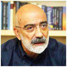 Özgür Kul
ALLAH,İRADESİNİ YERYÜZÜNDE HAKİM KILMAK İÇİN,İYİLERİ; KÖTÜLER, KENDİ İRADELERİNİ HAKİM KILMAK İÇİN,DİNİ KULLANIR. Giardano BRUN0