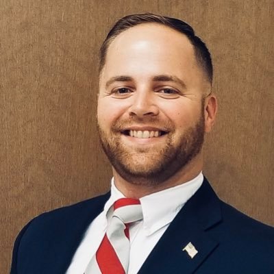 #GSO Young Financial Professional📈 @Vol_Football fan 🏈 Proud #Police👮♀️Hubby @NCNationalGuard member
