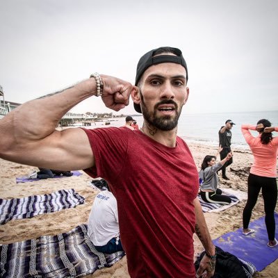 AspringNobody's profile picture. Co-Founder COO/CMO @staybizze
