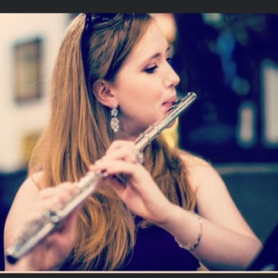 Professional flautist - performer | tutor | collaborator 🎼🌱 passionate about musicians’ wellbeing // Alumna @UoMMusic @RNCMvoice //