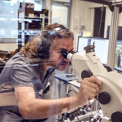 Microscale Connectome-ologist. Large-Scale Electron Microscopist. Network lover. Nematologist living in a mouse world. Listen to the kids! Fight climate change!