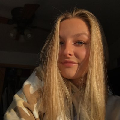 l_cole_23's profile picture. in love w/ life 💛🌻🌞🍯
