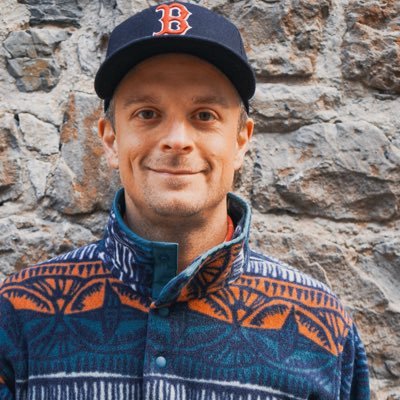VP of marketing @trolley_hq. Teacher @UQAM. I run, bike, ski, play golf, hockey. I love Internet. On a journey to an ultramarathon.