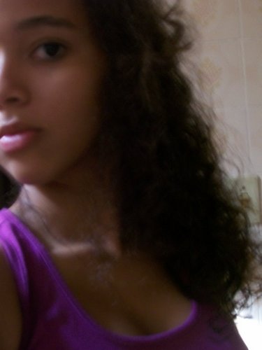 futura engenheira,19 anos,,passo o dia td ou quase com a cabeça nos calculos,mas sobra um tempinho pra namorar e tuitar.